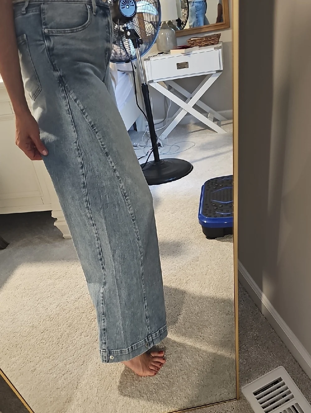 Express High Rise Wide Leg Jeans, 6 - Picture 2 of 6